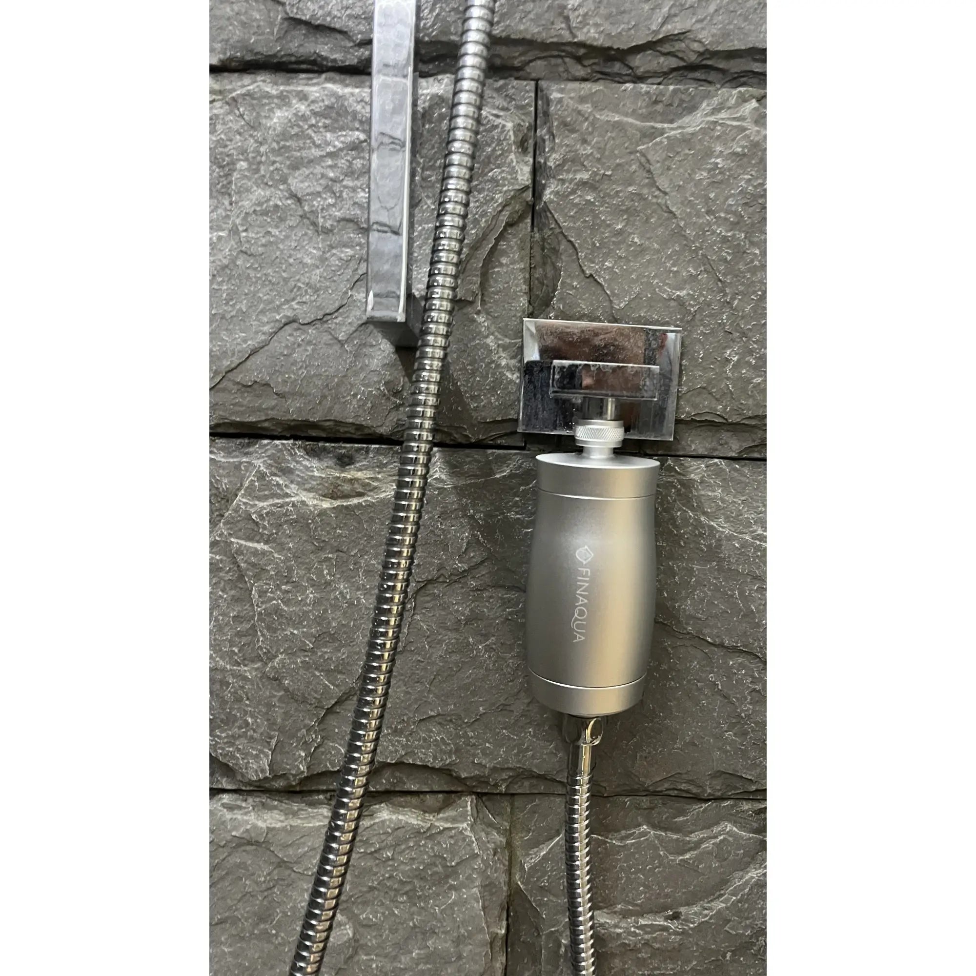 SKINO - Filtru premium pentru duș, protejează pielea, elimină clorul, 15 trepte de filtrare